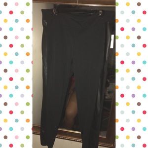 LAST PRICE BEFORE DONATED  🖤Black Leggings